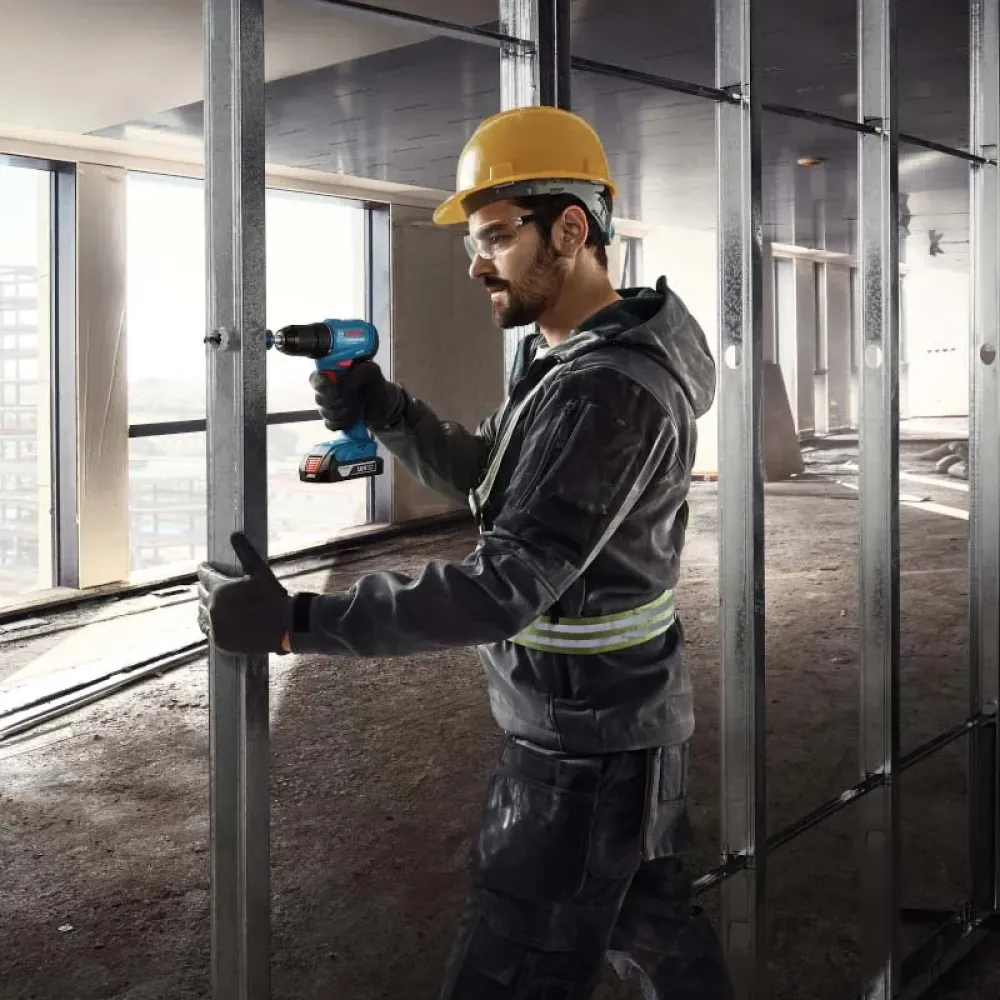 Bosch GSR 185-LI Professional аккумуляторный шуруповерт (1 x 4 Ач, ЗУ), 06019K3005